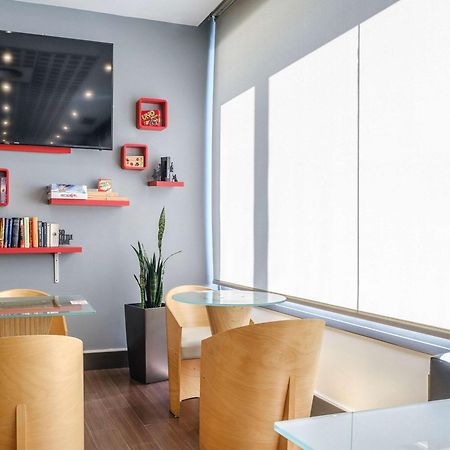 Ibis Madrid Alcobendas Eksteriør billede