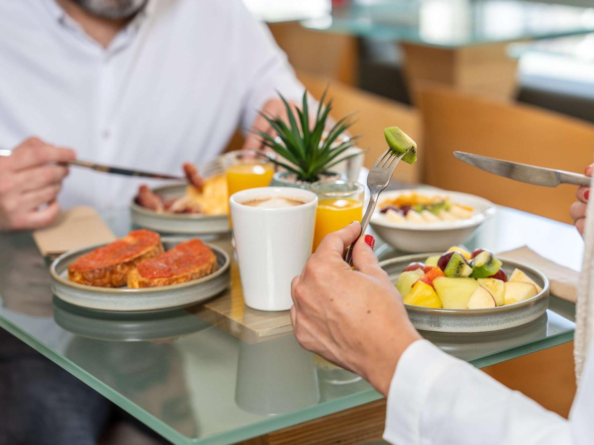 Ibis Madrid Alcobendas Eksteriør billede