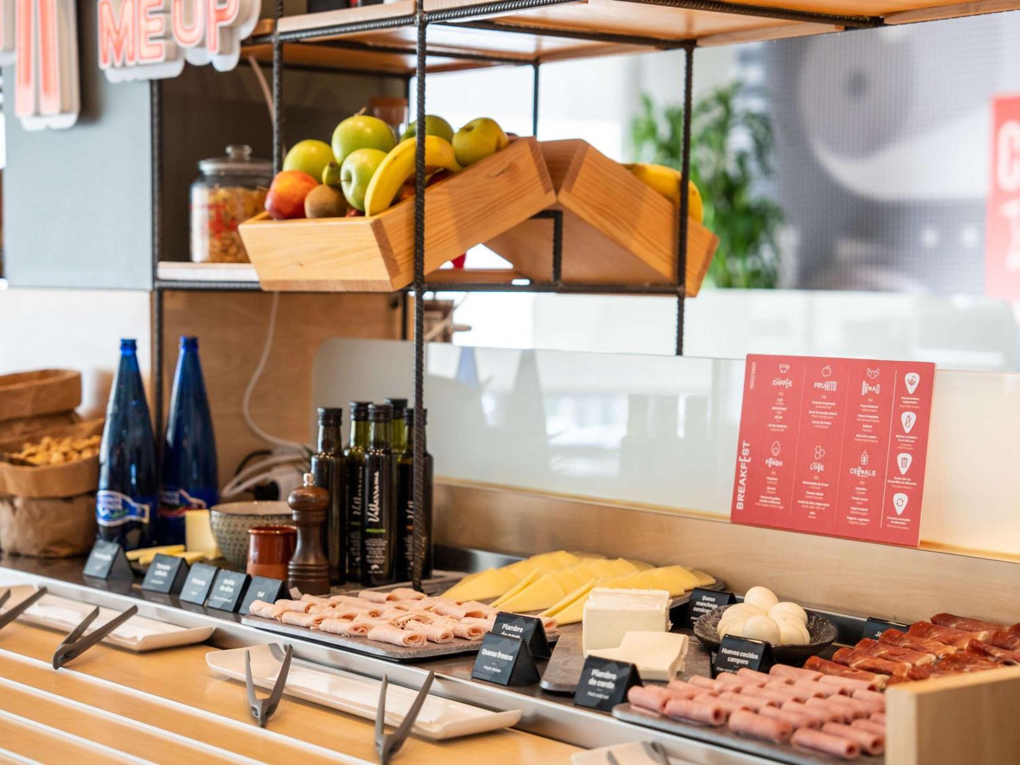 Ibis Madrid Alcobendas Eksteriør billede