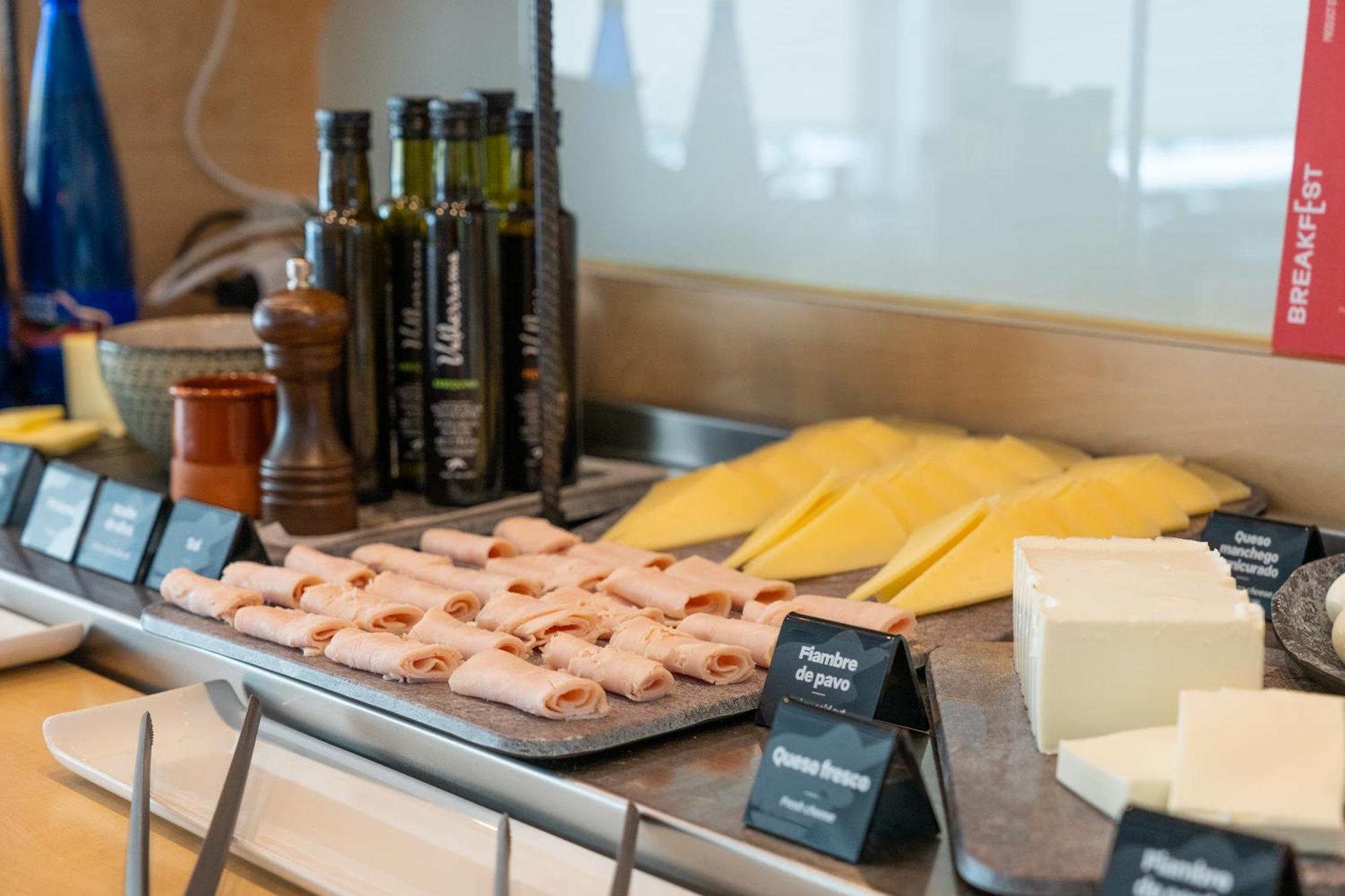 Ibis Madrid Alcobendas Eksteriør billede
