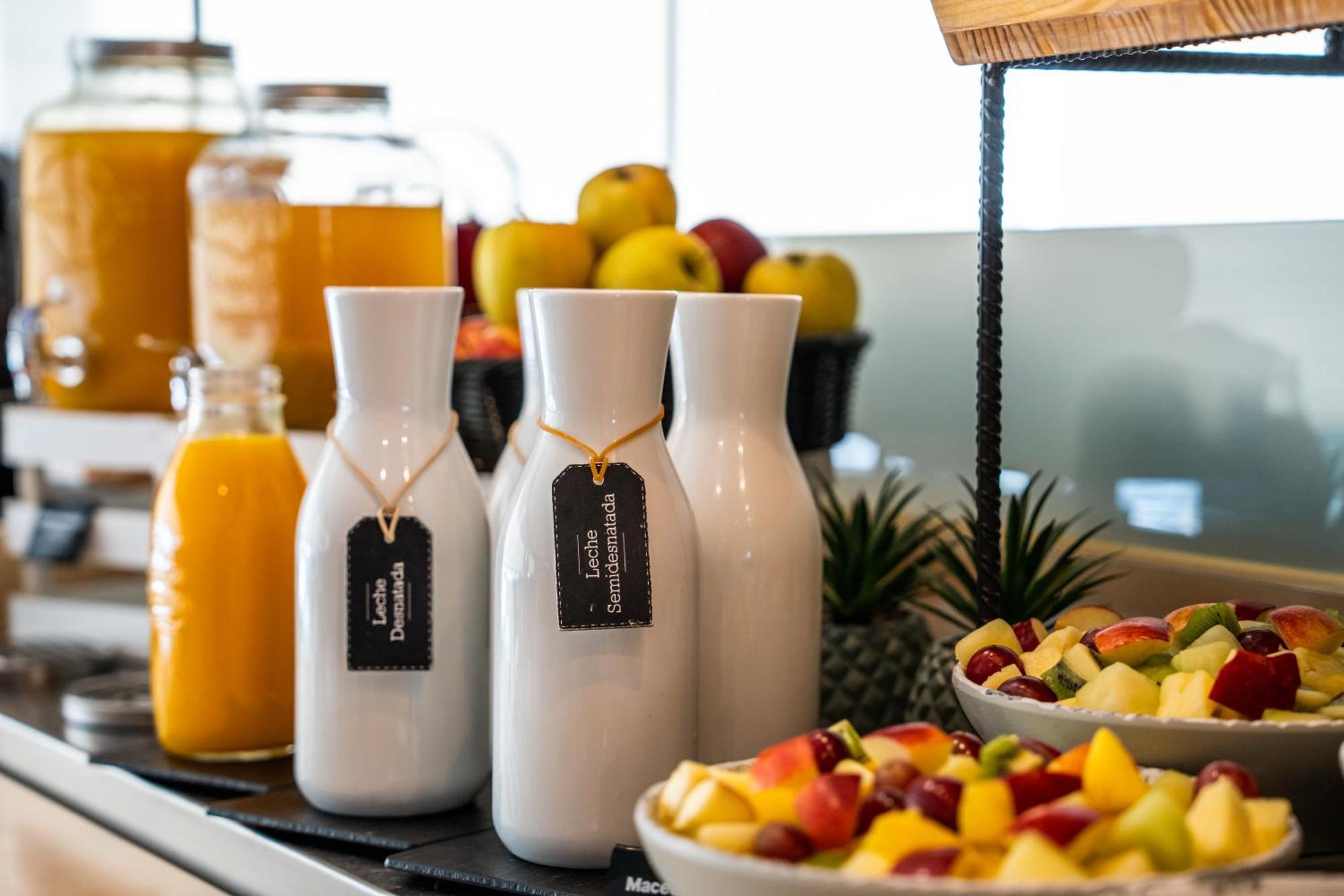 Ibis Madrid Alcobendas Eksteriør billede