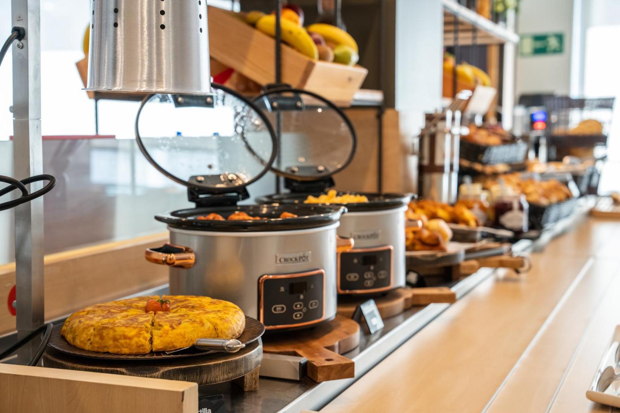 Ibis Madrid Alcobendas Eksteriør billede