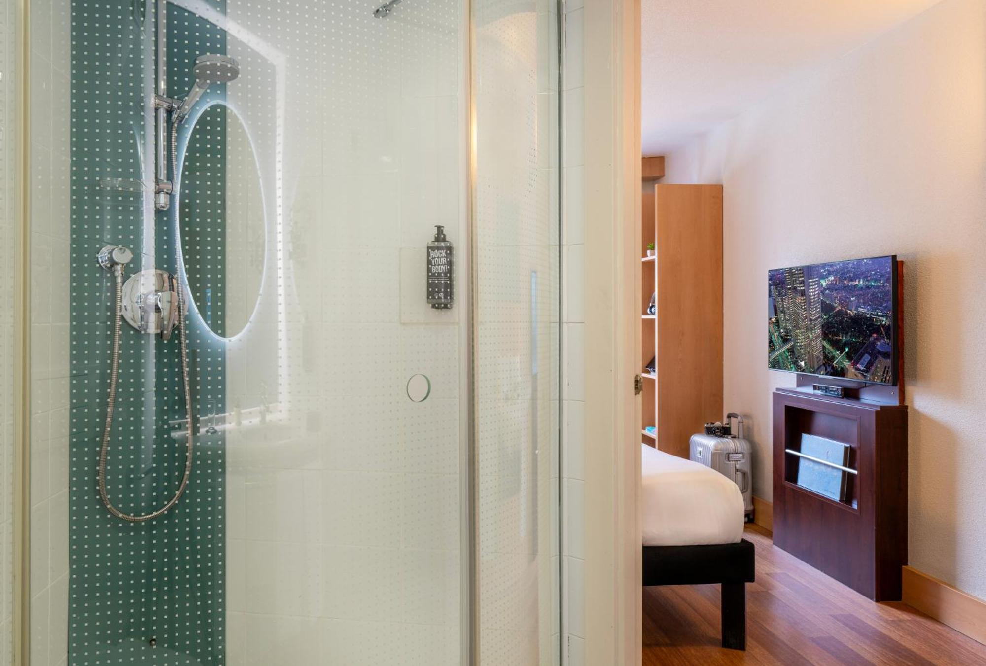 Ibis Madrid Alcobendas Eksteriør billede