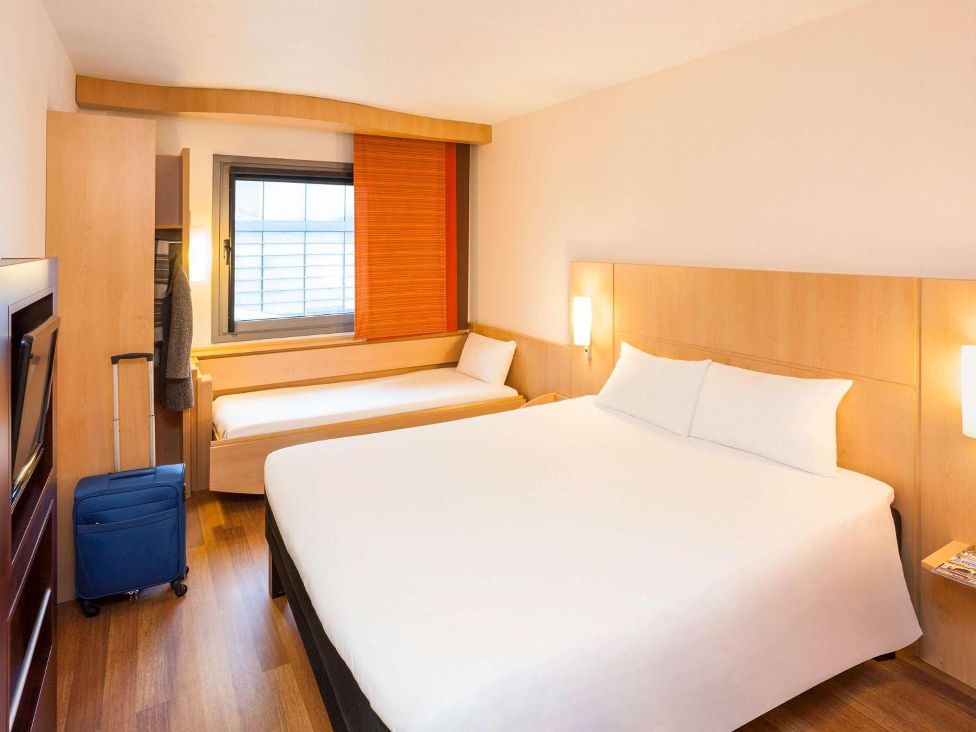 Ibis Madrid Alcobendas Eksteriør billede